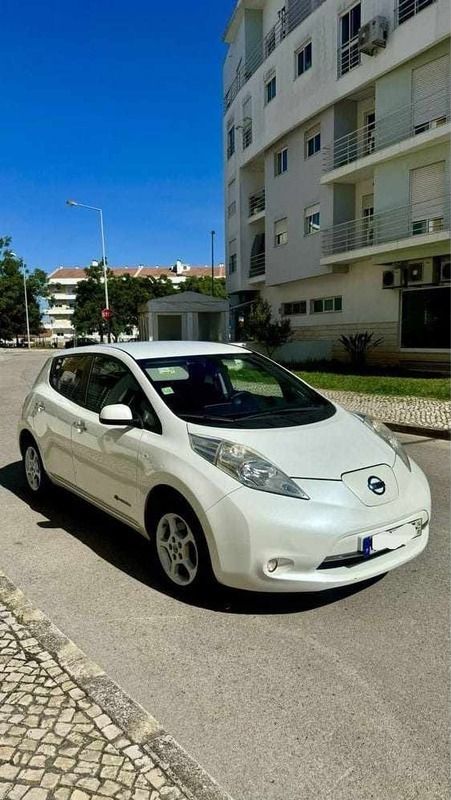 Branco Usado 2014 Nissan Leaf Citadino | € 6.100 - Imagem 1/2