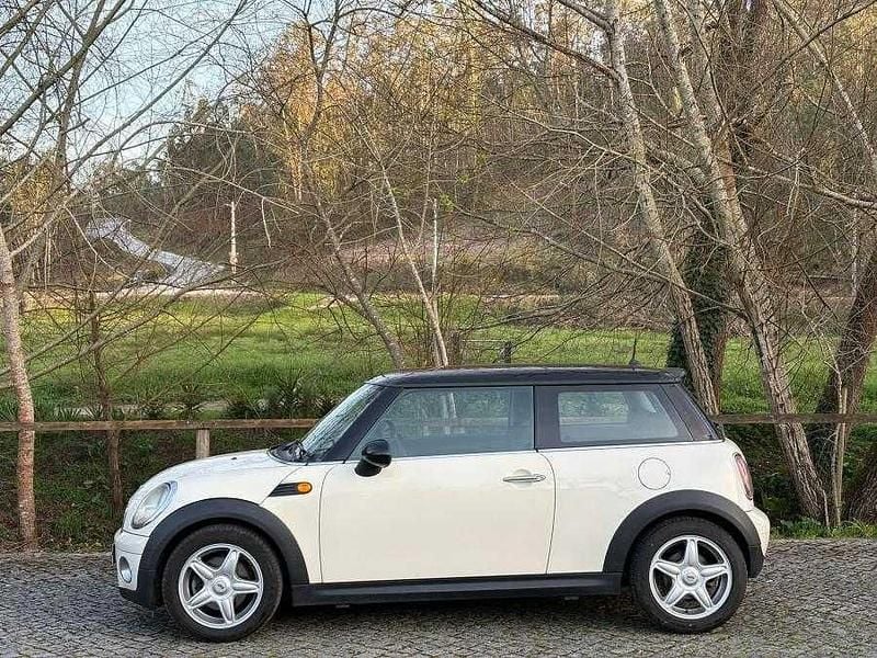 Usado Mini Cooper 109 HP (80 kW) 2007 Branco Citadino