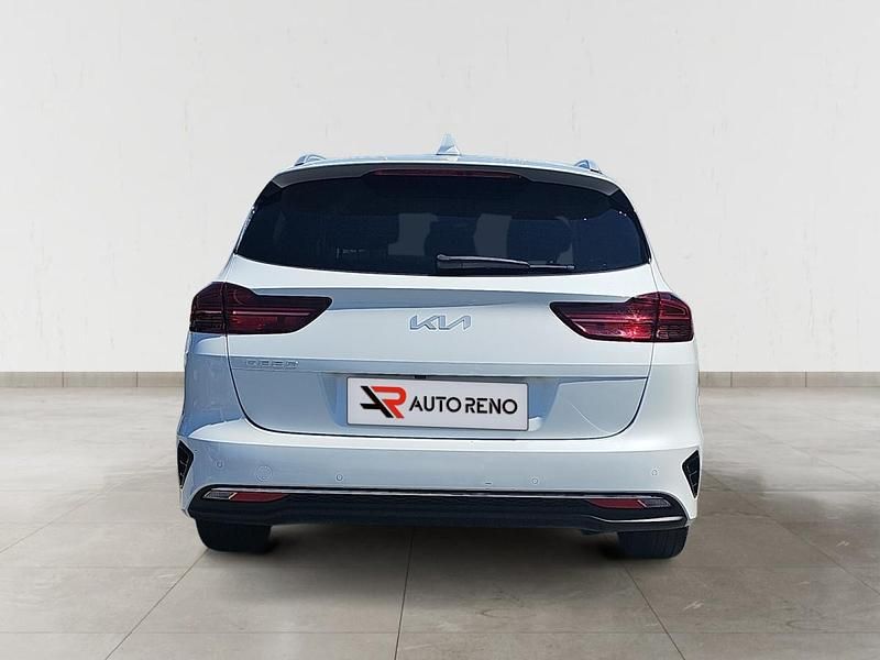 Usado Kia Ceed Sportswagon 120 HP (88 kW) 2024 Branco Carrinha
