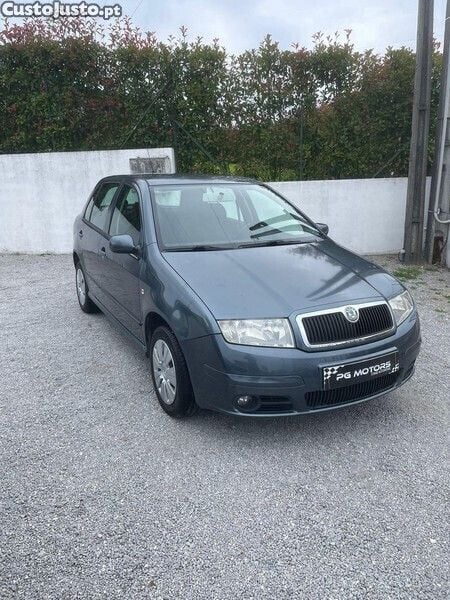 Cinza Usado 2005 Skoda Fabia Ambiente | € 2.990 (Preço justo) - Imagem 1/1