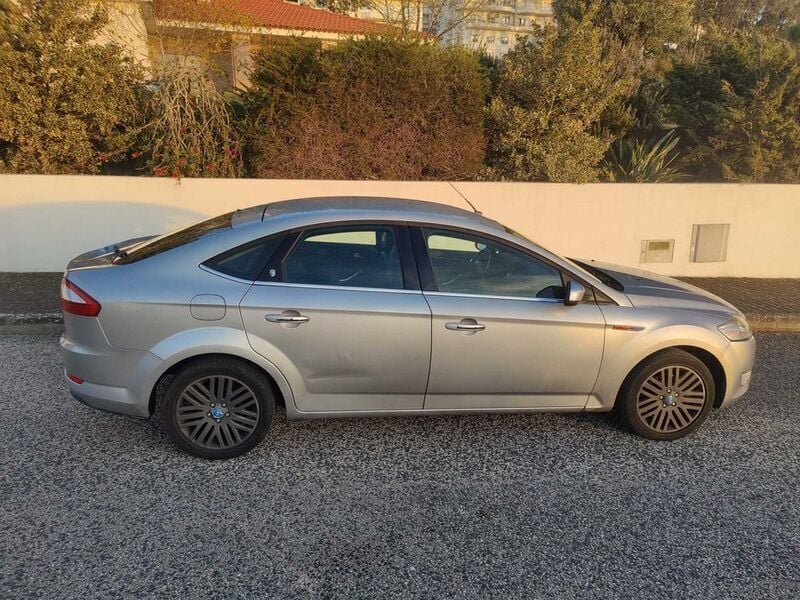Usado 2008 Ford Mondeo Sedan | € 4.000 (Preço justo) - Imagem 1/4