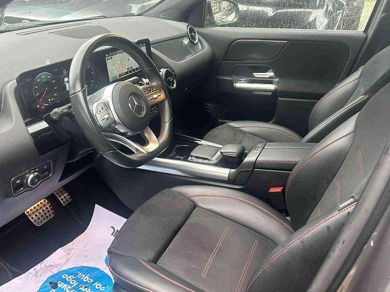 Usado Mercedes 180 116 HP (85 kW) 2022 Cinzento Sedan