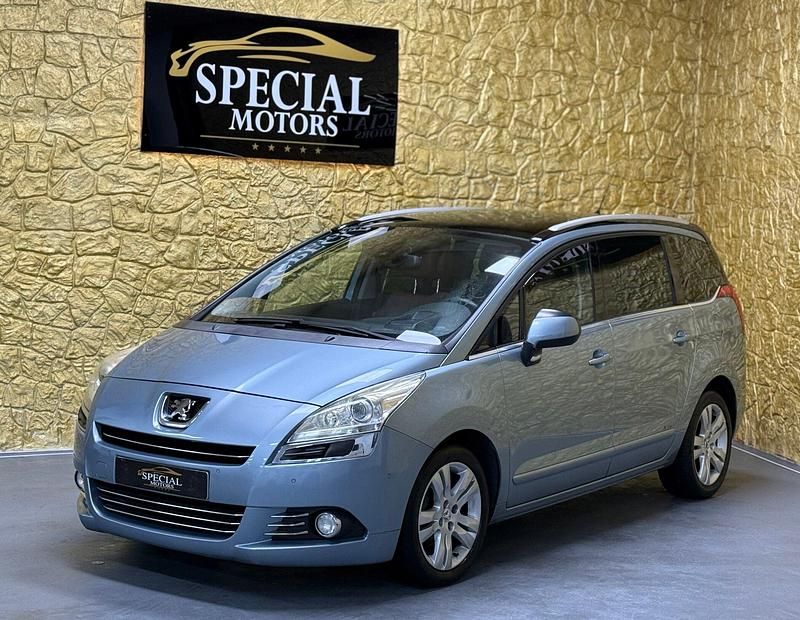 Usado Peugeot 5008 Sport 112 HP (82 kW) 2010 Cinza Monovolume