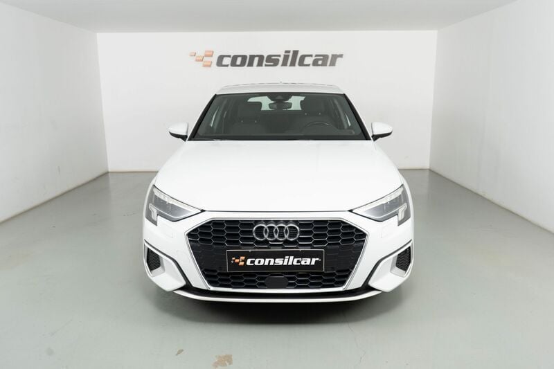 Branco Usado 2021 Audi A3 Sportback e-tron Advanced Sedan | € 26.980 (Preço justo) - Imagem 1/4