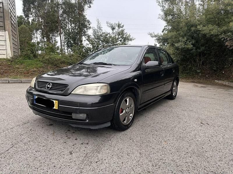 Usado 2001 Opel Astra Club Sedan | € 1.750 (Bom preço) - Imagem 1/4
