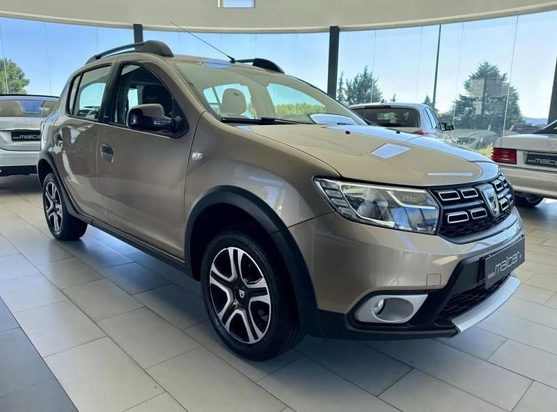 Outra Usado 2018 Dacia Sandero Citadino | € 10.990 (Preço justo) - Imagem 1/4