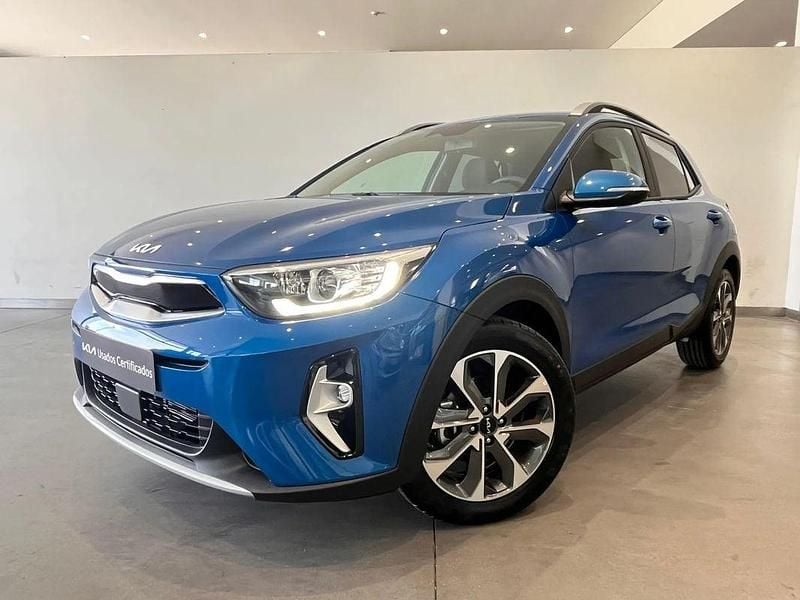 Azul Usado 2025 Kia Stonic SUV | € 21.990 (Preço elevado) - Imagem 1/4