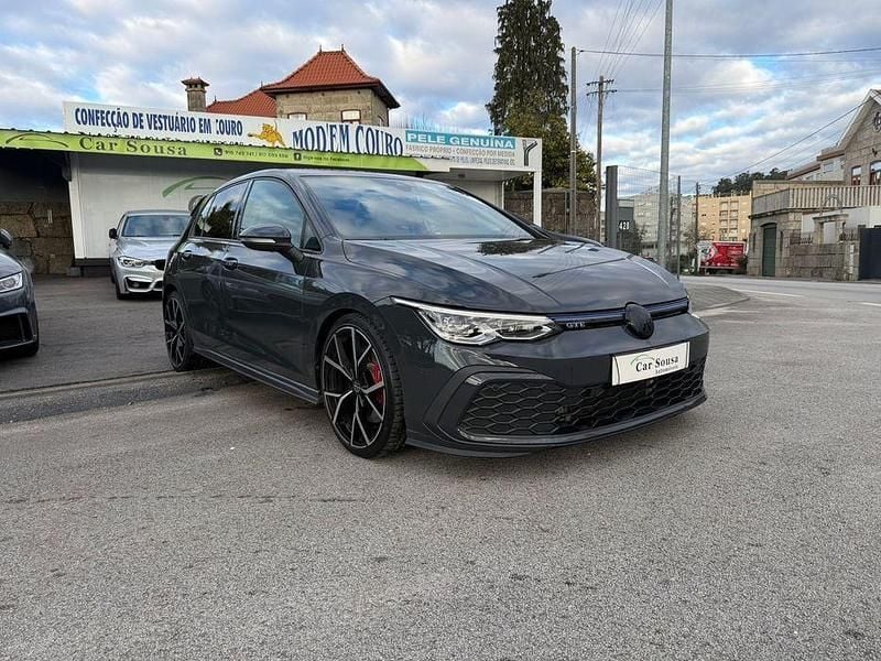 Usado 2021 VW Golf VIII GTE Sedan | € 24.900 - Imagem 1/4