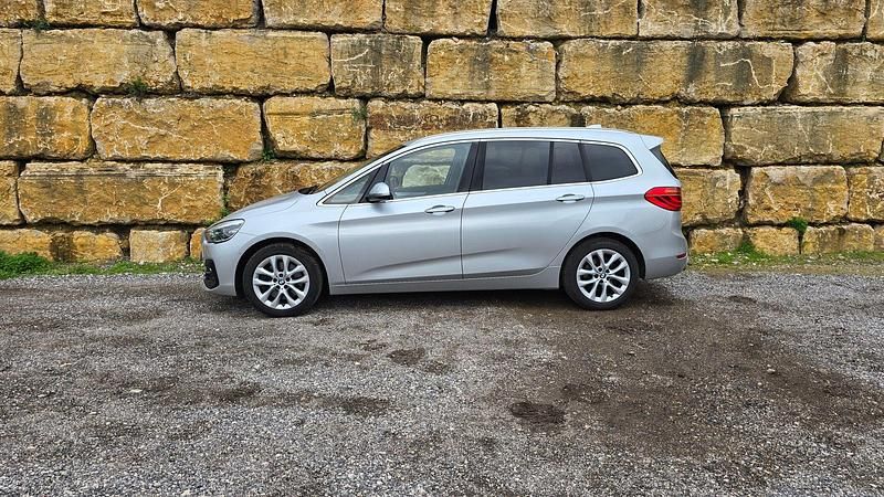 Usado BMW 220 Gran Tourer Luxury Line 190 HP (139 kW) 2018 Cinza Monovolume