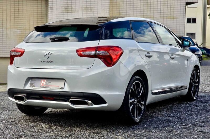 Usado Citroën DS5 Sport Chic 200 HP (147 kW) 2013 Citadino