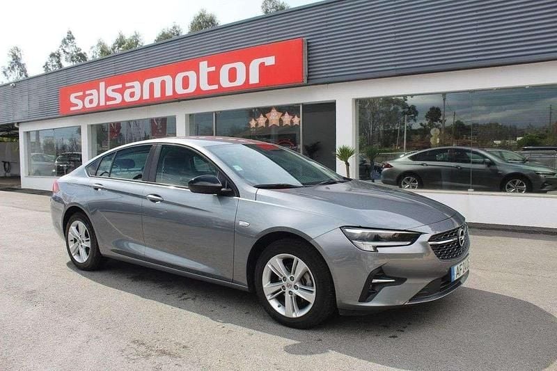 Cinzento Usado 2021 Opel Insignia Sport | € 15.990 (Preço justo) - Imagem 1/4
