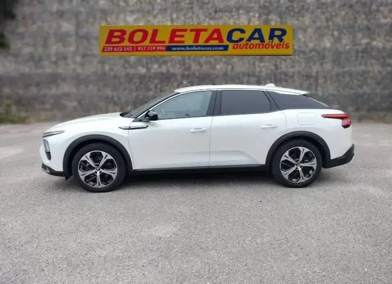 Branco Usado 2023 Citroën C5 X Feel Sedan | € 35.000 (Preço justo) - Imagem 1/4