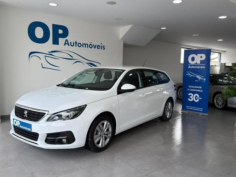 Branco Usado 2018 Peugeot 308 SW Carrinha | € 10.450 (Super Preço) - Imagem 1/4