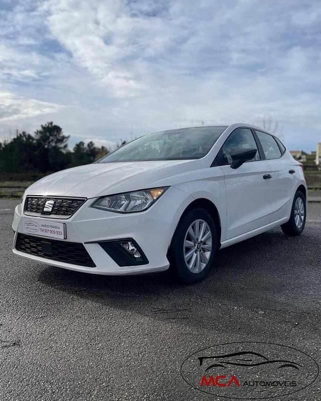 Usado Seat Ibiza Style 95 HP (69 kW) 2018 Branco Citadino
