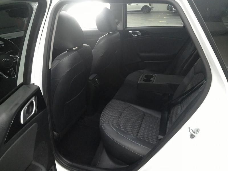 Usado Kia Ceed Sportswagon 136 HP (100 kW) 2020 Branco Carrinha