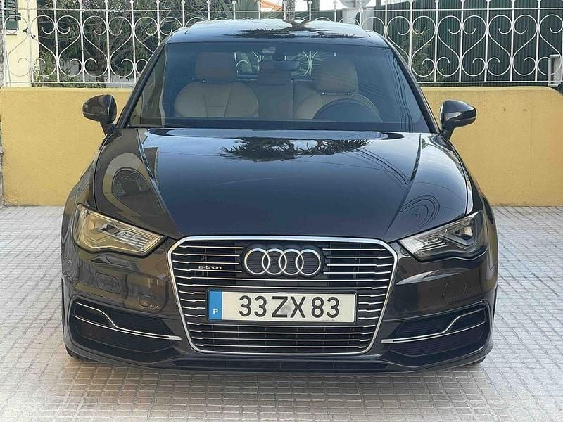 Usado 2015 Audi A3 Sportback e-tron Sport Sedan | € 15.900 (Preço justo) - Imagem 1/4