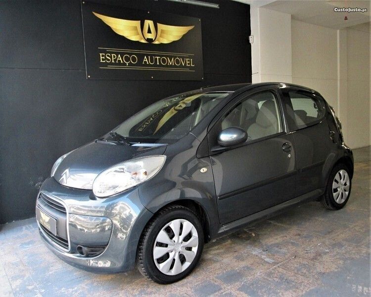 Cinza Usado 2010 Citroën C1 Citadino | € 6.490 (Preço elevado) - Imagem 1/1