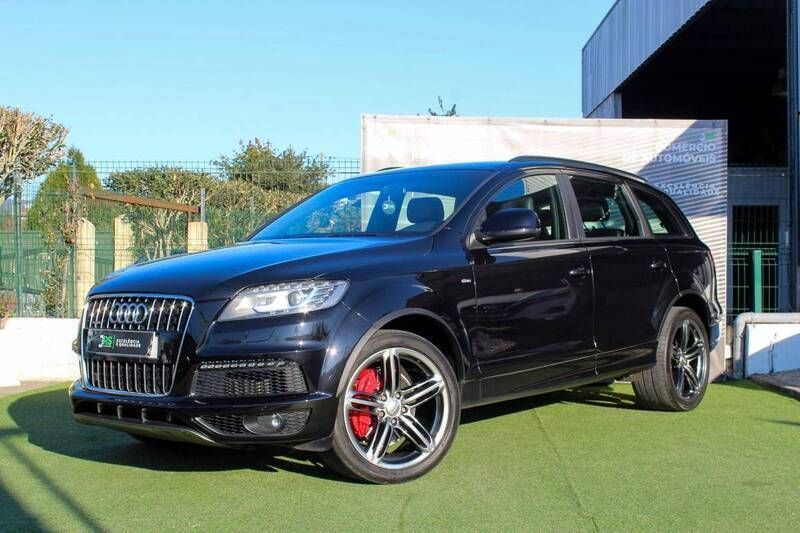 Preto Usado 2012 Audi Q7 S-Line SUV | € 25.800 - Imagem 1/4
