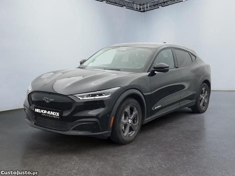 Usado Ford Mustang Mach-E Standard Range 197 kW (269 HP) 2023 Preto SUV