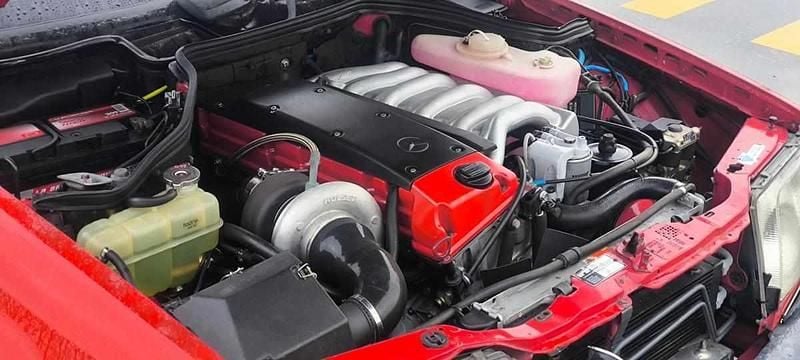 Usado Mercedes E300 109 HP (80 kW) 1995 Vermelho Carrinha