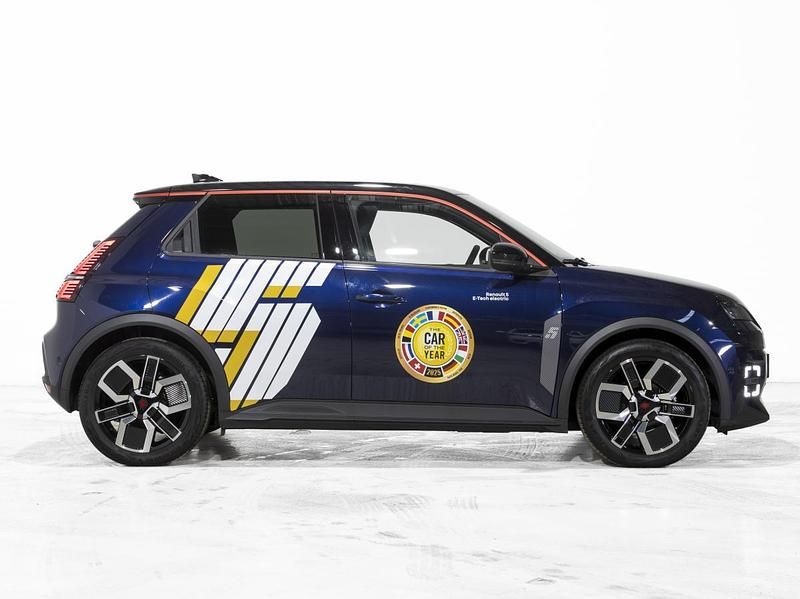 Usado Renault 5 E-Tech 110 kW (150 HP) 2025 Azul