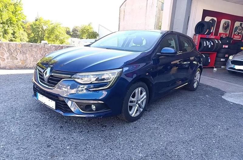 Azul escuro Usado 2017 Renault Mégane IV Intens Citadino | € 15.500 (Preço justo) - Imagem 1/4