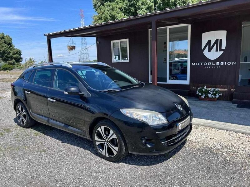 Usado Renault Mégane GrandTour 110 HP (80 kW) 2011 Preto Carrinha