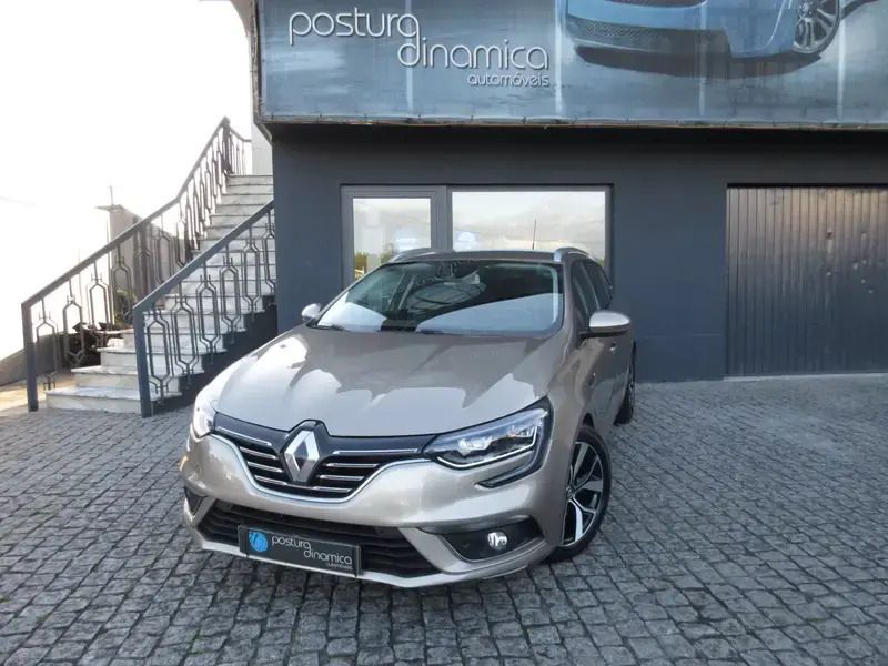 Bege Usado 2017 Renault Mégane GrandTour Bose Edition Carrinha | € 12.990 (Bom preço) - Imagem 1/4