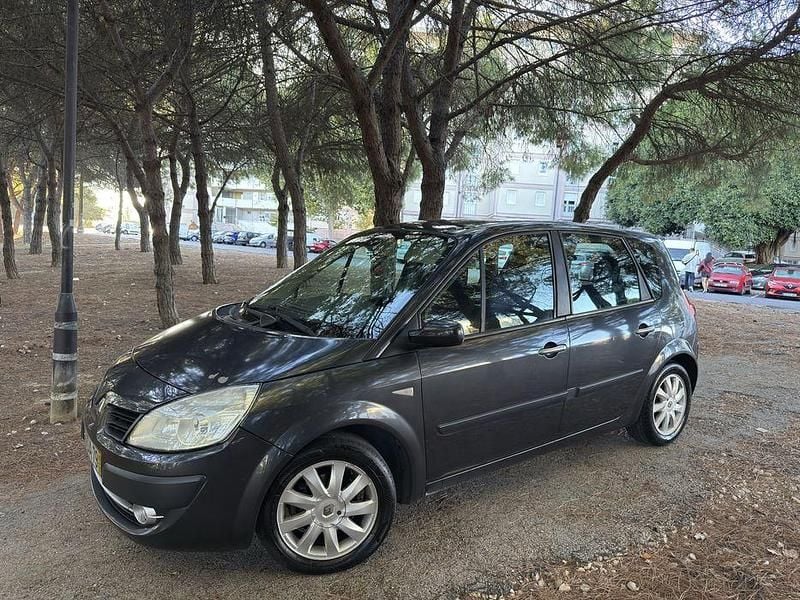 Usado 2007 Renault Scénic II Monovolume | € 2.699 (Super Preço) - Imagem 1/4