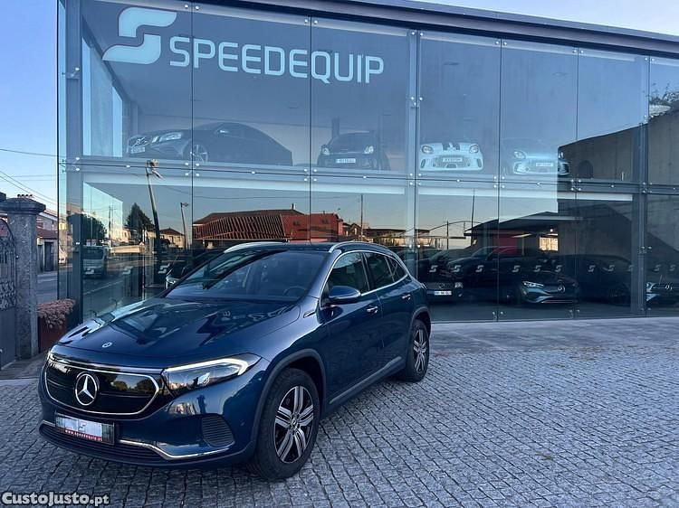 Azul Usado 2021 Mercedes EQA250 Progressive SUV | € 30.250 (Preço elevado) - Imagem 1/1