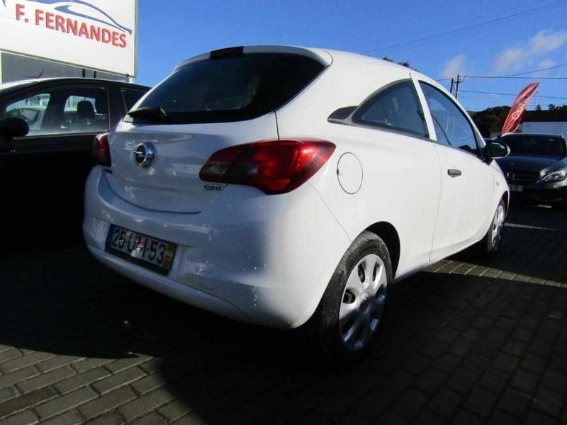 Usado Opel Corsa 75 HP (55 kW) 2018 Branco Carrinha