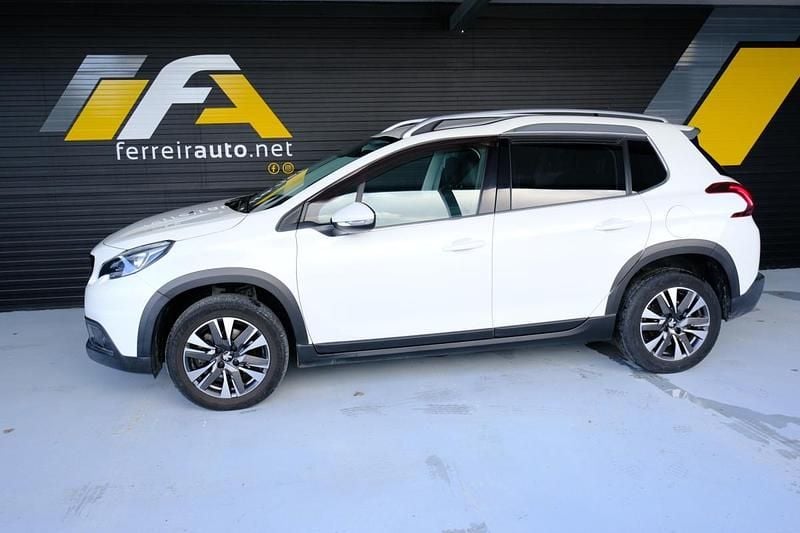 Usado Peugeot 2008 Allure 110 HP (80 kW) 2016 Branco SUV