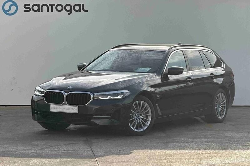 Cinzento Usado 2024 BMW 530e Carrinha | € 47.900 (Preço justo) - Imagem 1/4