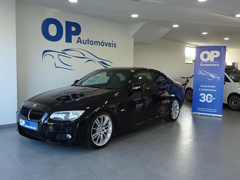Preto Usado 2010 BMW 320 Coupé | € 13.450 (Preço justo) - Imagem 1/4