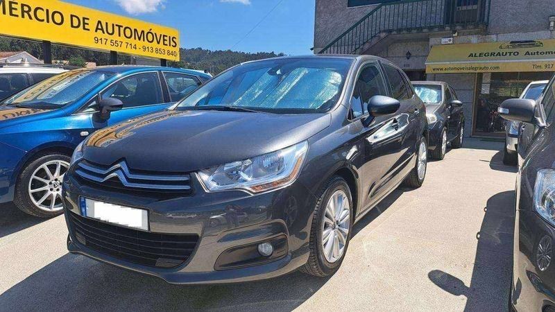 Cinzento Usado 2011 Citroën C4 Seduction Citadino | € 9.250 (Preço elevado) - Imagem 1/4