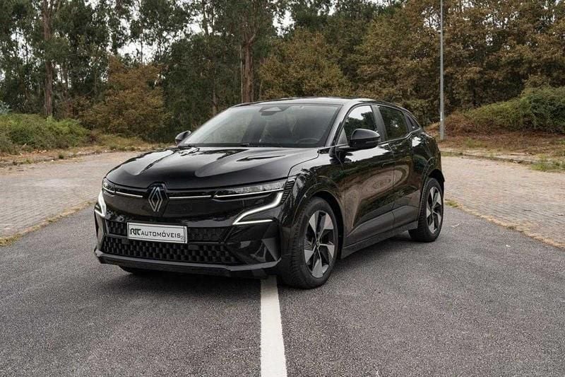 Preto Usado 2023 Renault Mégane | € 22.900 (Bom preço) - Imagem 1/4