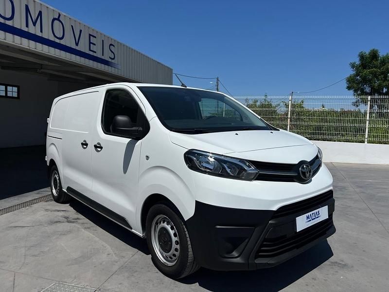 Branco Usado 2021 Toyota Proace Van | € 16.500 - Imagem 1/1