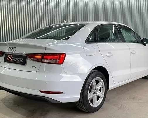 Usado Audi A3 Sport 116 HP (85 kW) 2016 Branco Coupé