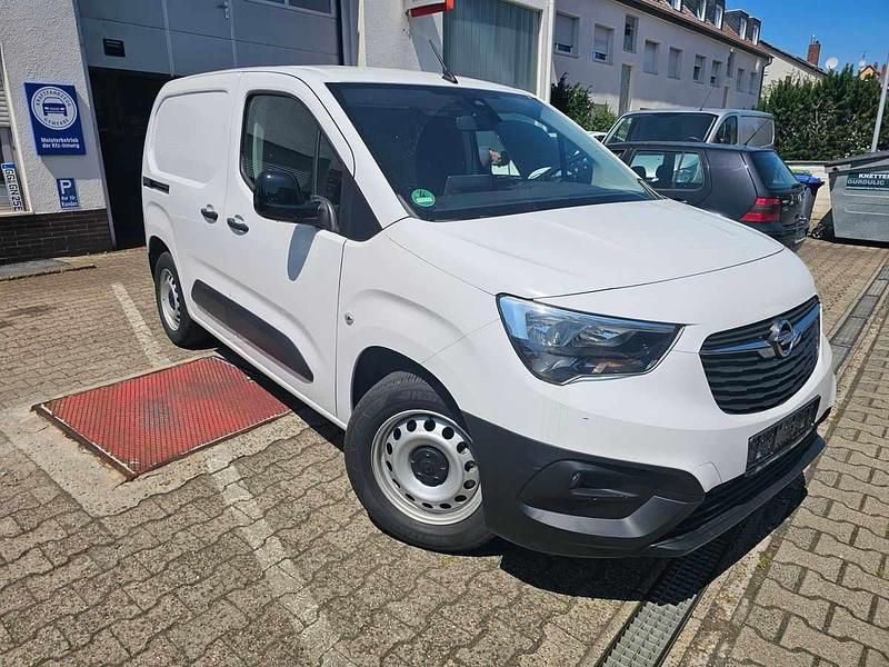 Usado Opel Combo 102 HP (75 kW) 2022 Branco Monovolume