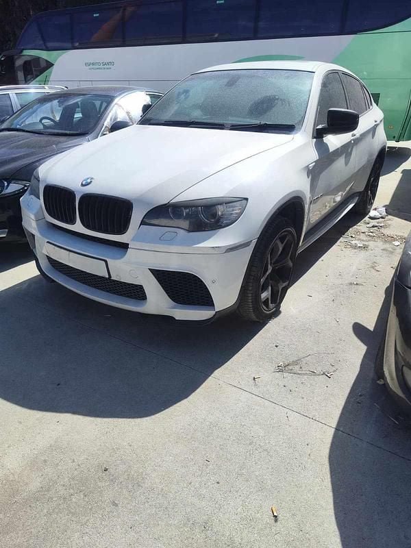 Branco Usado 2011 BMW X6 SUV | € 4.000 - Imagem 1/4