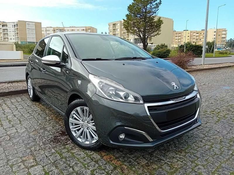 Usado 2016 Peugeot 208 Style Citadino | € 6.990 (Super Preço) - Imagem 1/4