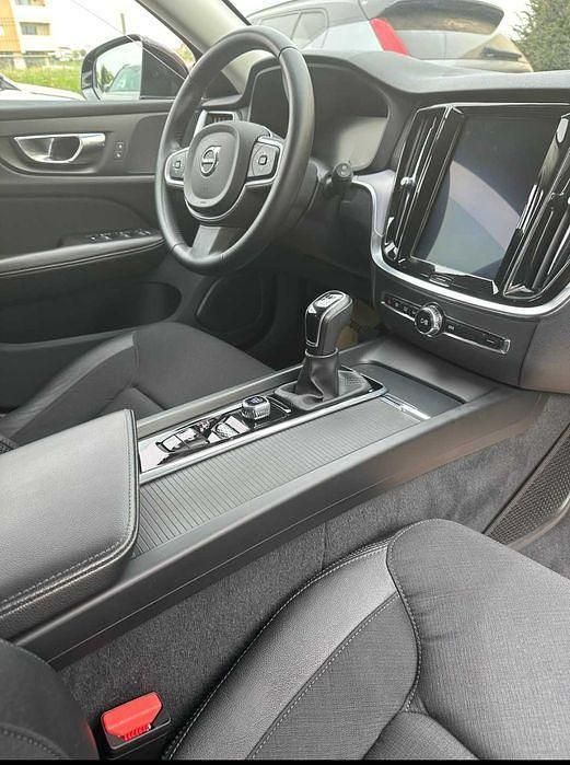 Usado 2019 Volvo V60 Carrinha | € 22.000 (Bom preço) - Imagem 1/4