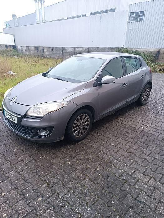 Usado 2012 Renault Mégane III | € 5.490 (Bom preço) - Imagem 1/4