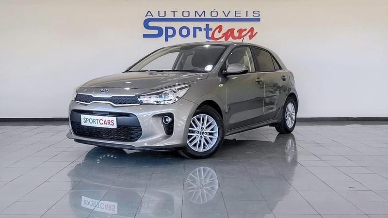 Verde Usado 2020 Kia Rio Urban | € 14.450 (Preço justo) - Imagem 1/4