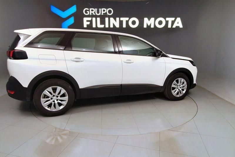 Usado Peugeot 5008 Active 130 HP (95 kW) 2023 Branco SUV