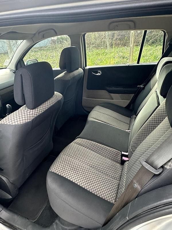 Usado Renault Mégane GrandTour 85 HP (62 kW) 2006 Cinza Carrinha