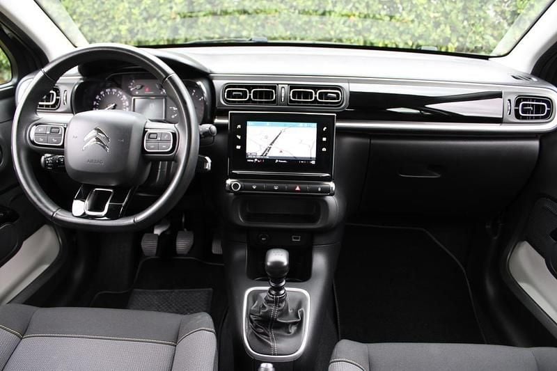 Usado Citroën C3 110 HP (80 kW) 2020 Cinzento Citadino