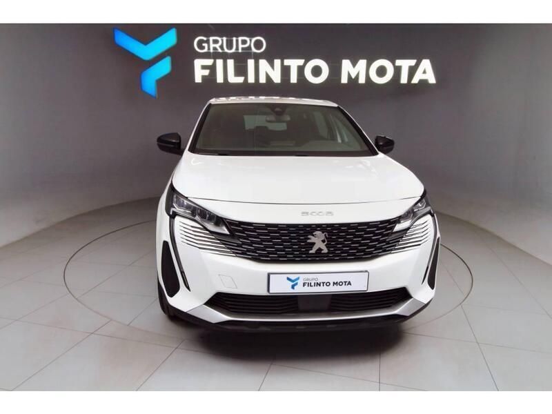Branco Usado 2023 Peugeot 5008 Active Monovolume | € 28.790 (Preço justo) - Imagem 1/4