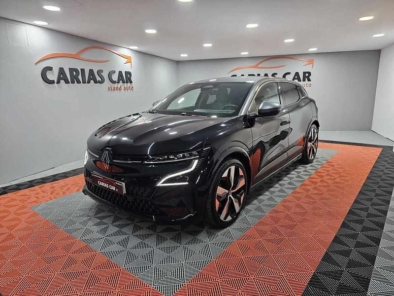 Preto Usado 2023 Renault Mégane IV Iconic | € 28.990 (Preço justo) - Imagem 1/4
