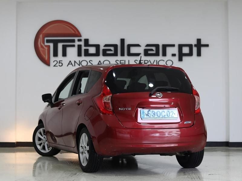 Usado Nissan Note 360º 90 HP (66 kW) 2013 Vermelho Citadino